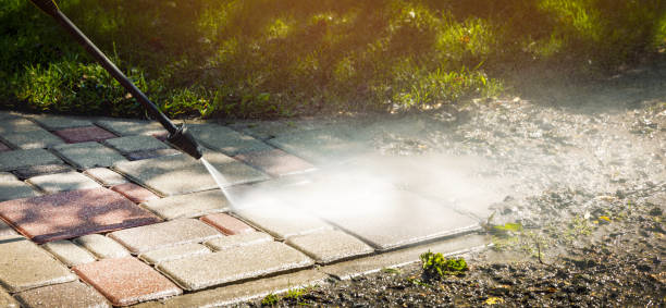 Best Pool Deck Cleaning  in Chocowinity, NC